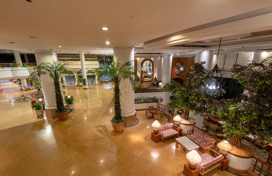 Montien Riverside Hotel Bangkok-1