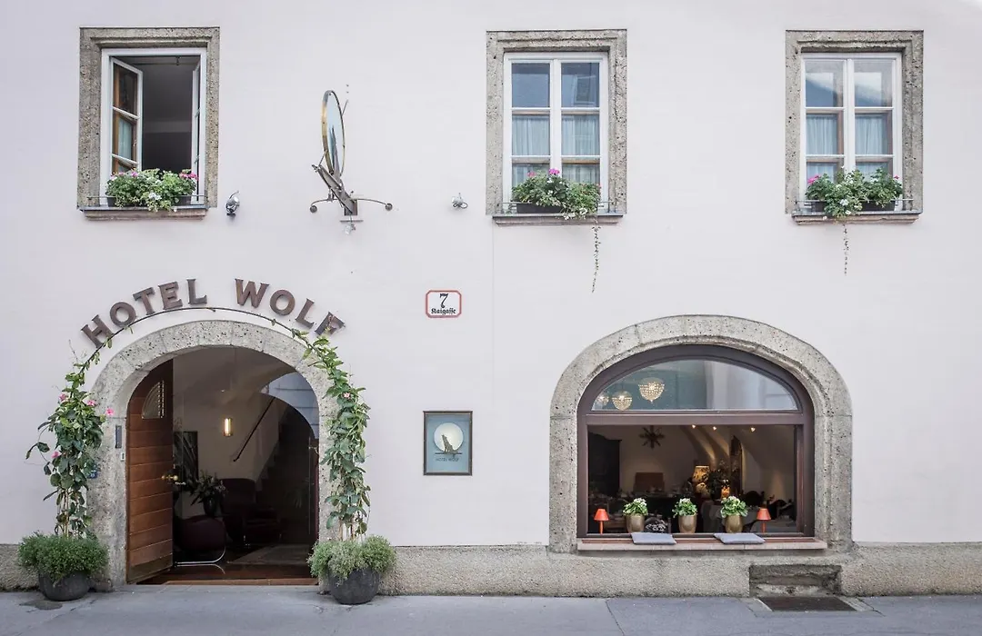 Hotel Wolf-1