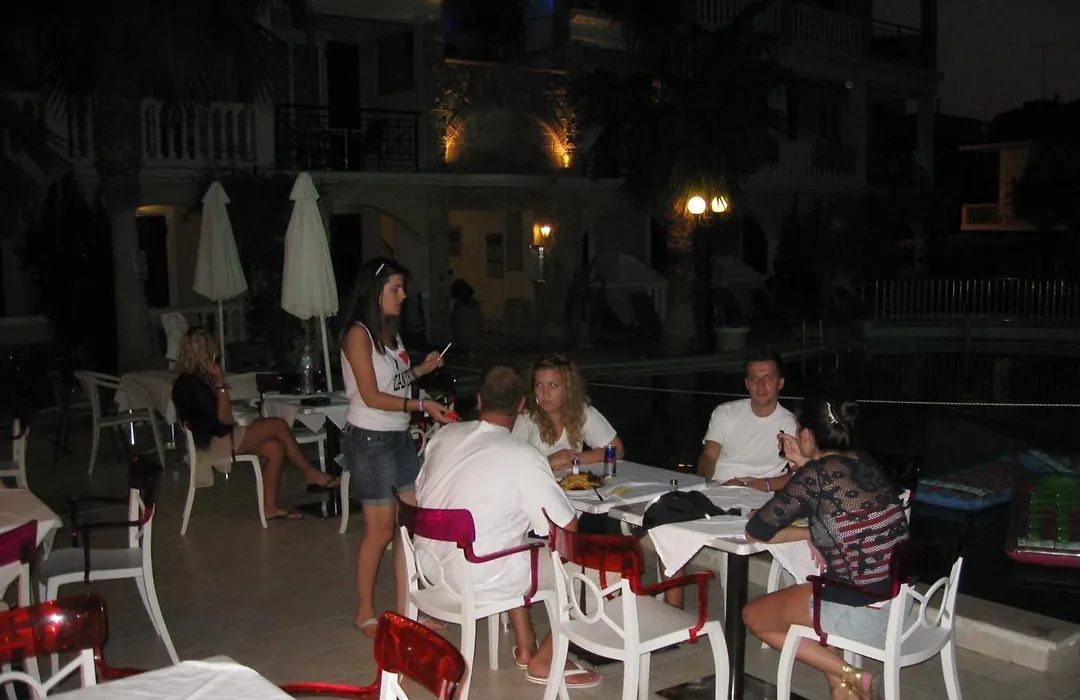 Zante Plaza Hotel&Apartments-1