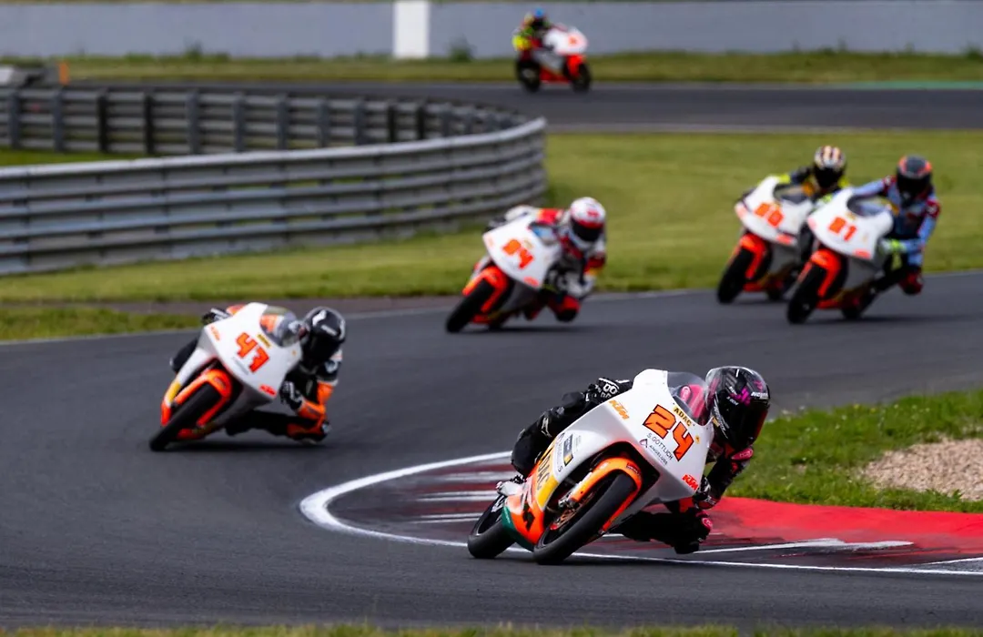 Hotel Motorsport Arena-1
