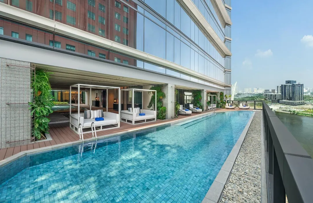 Hilton Saigon-1