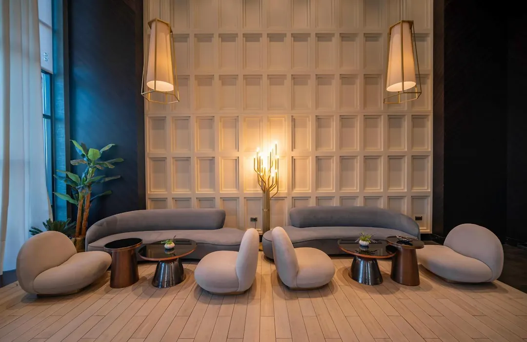 Serenity Queen Hotel-1