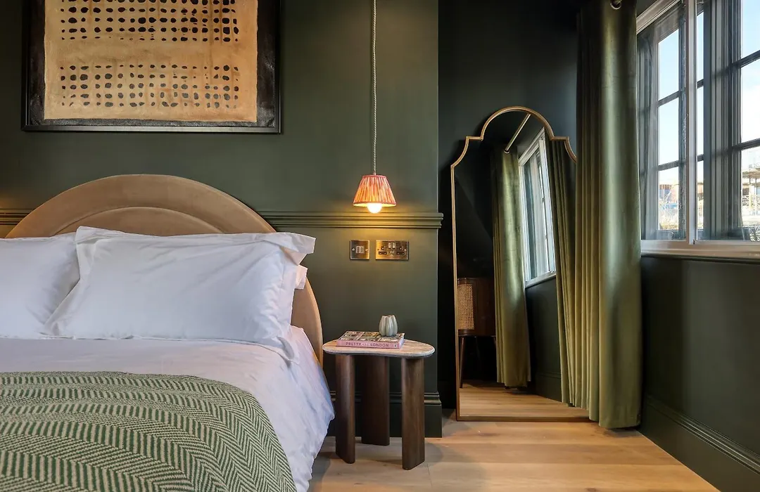 The Carlton Tavern Hotel-1