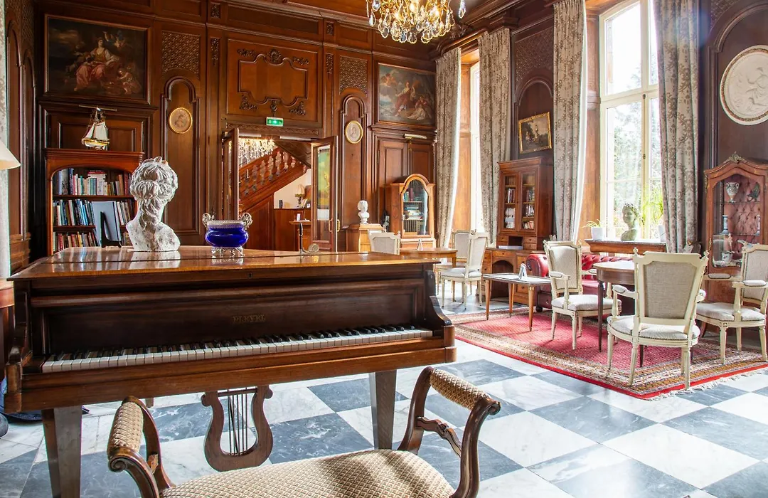 Chateau Hotel Du Colombier-1