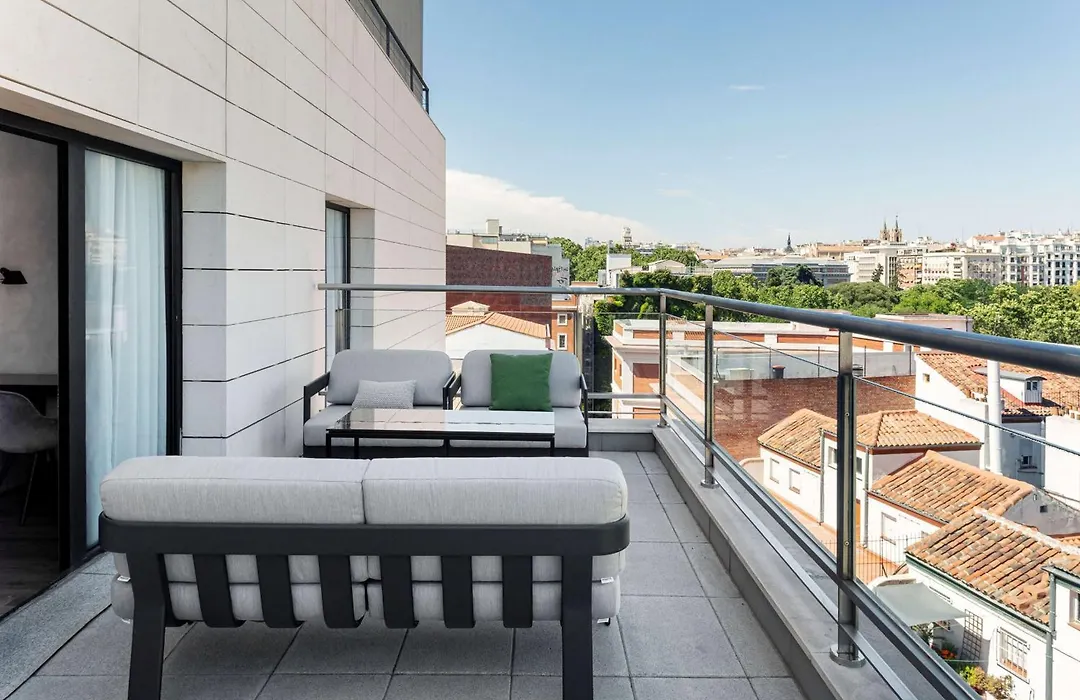 Radisson Red Madrid-1