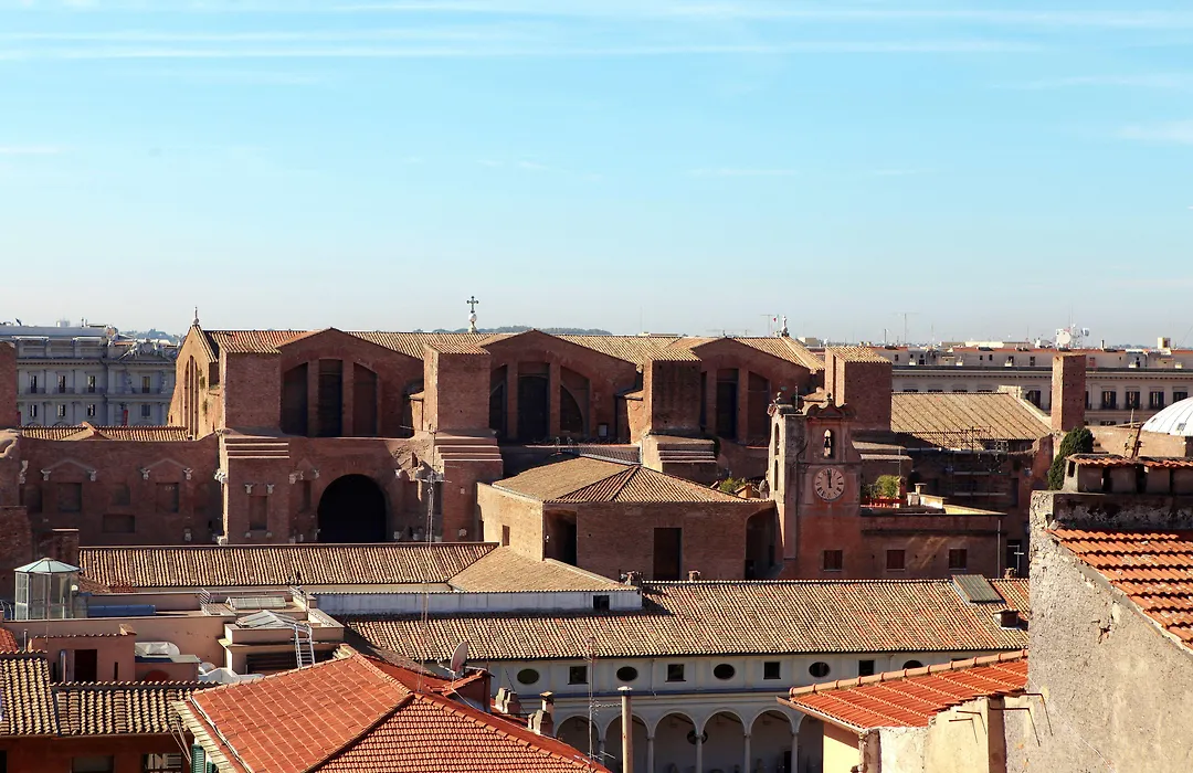 Exe Domus Aurea-1