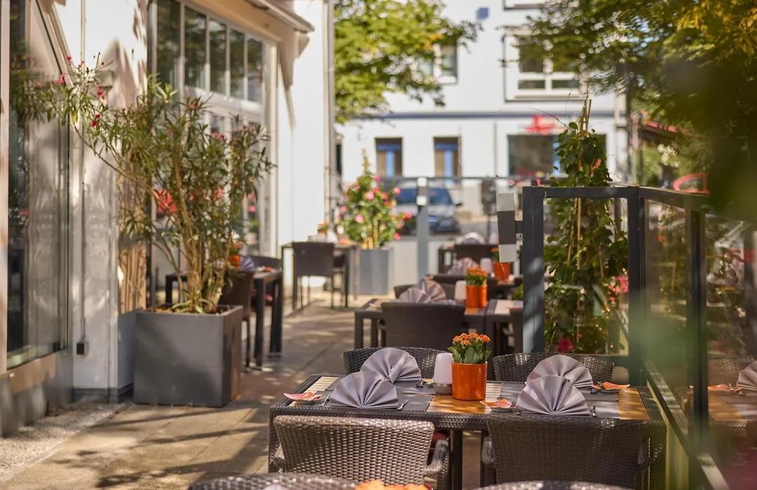 Doubletree By Hilton Hannover Schweizerhof-1