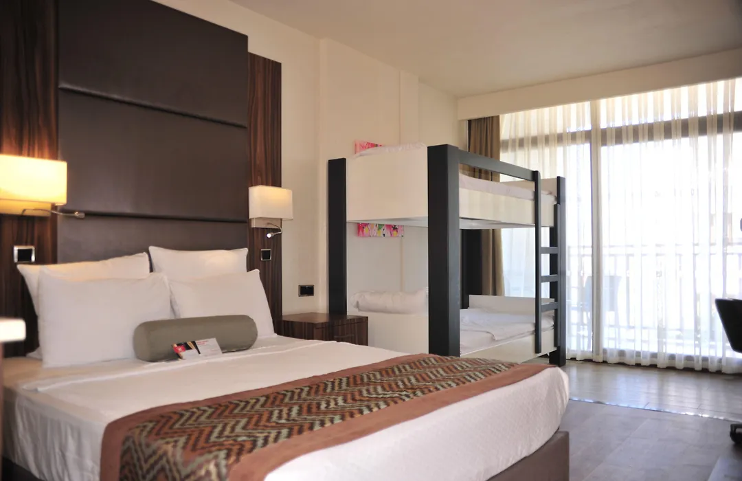Ramada Resort By Wyndham Akbuk-1