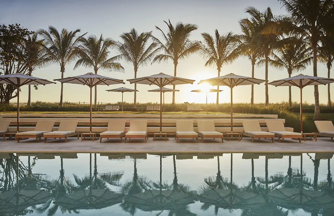 Four Seasons Hotel At The Surf Club-1
