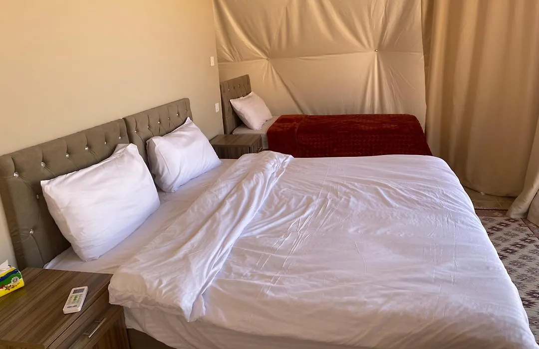 Al Jawhara Luxury Camp-1