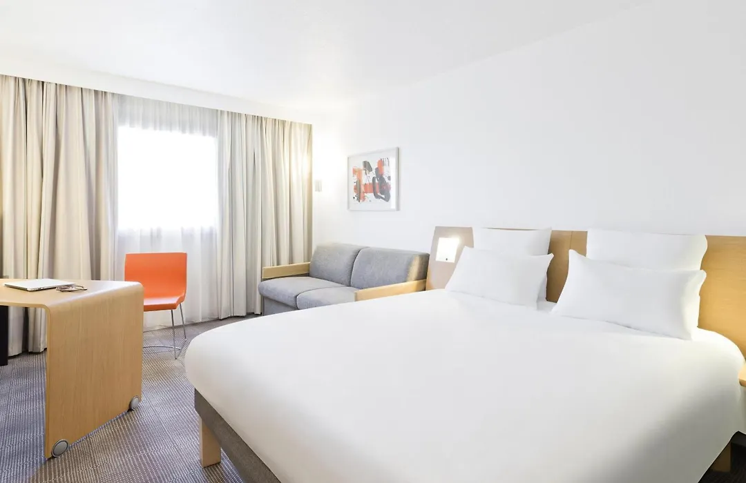 Novotel Pau Pyrénées-1