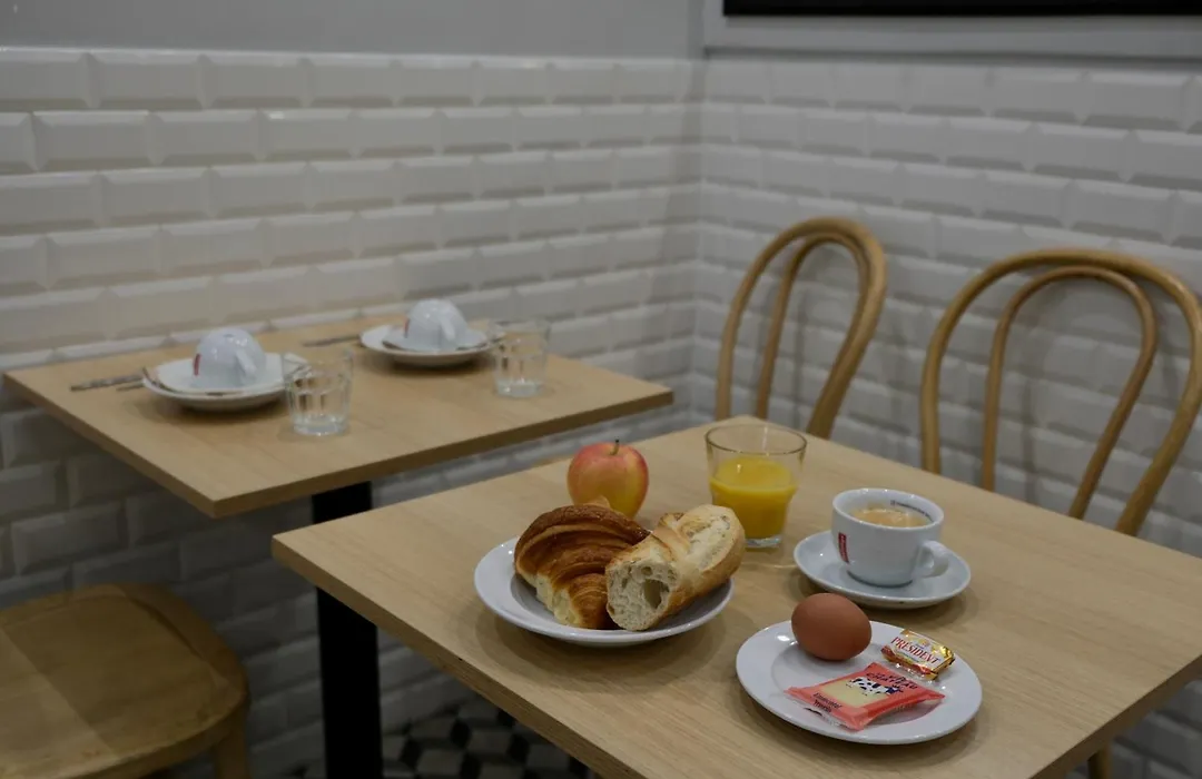 Hipotel Paris Voltaire Bastille-1