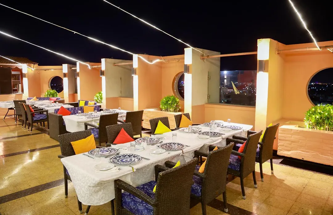Avari Towers Karachi-1