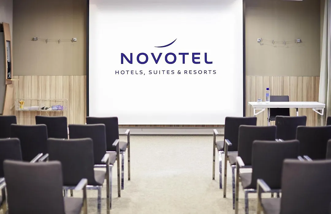 Novotel Liverpool Centre-1