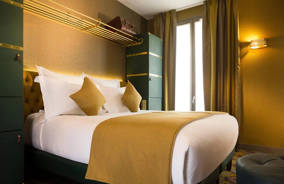 Hotel Whistler - Gare Du Nord-1