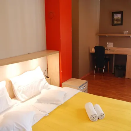 Car Royal Apartments And Rooms-2