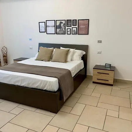Torre dei Mori Boutique Rooms B&B-3