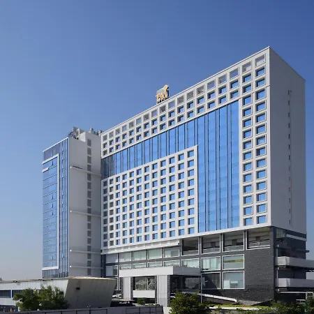 Taj Skyline Ahmedabad-2