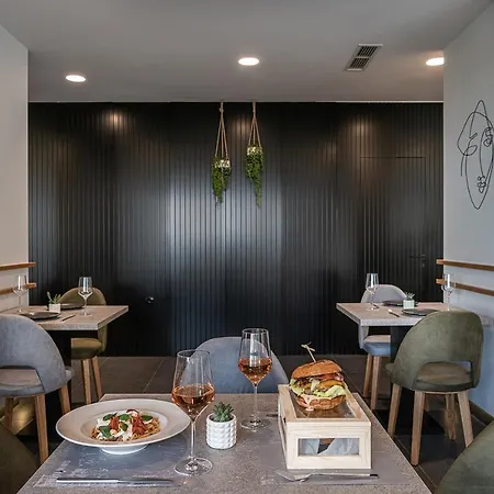 Morum City Hotel Chania-3