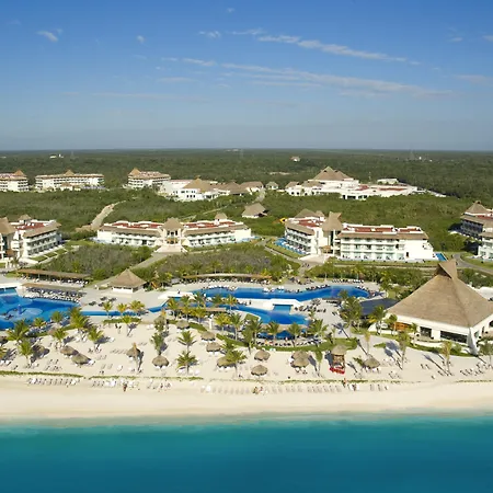 Bluebay Grand Esmeralda-2