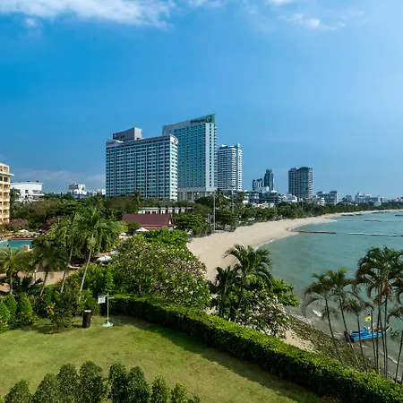 Dusit Thani Pattaya-3