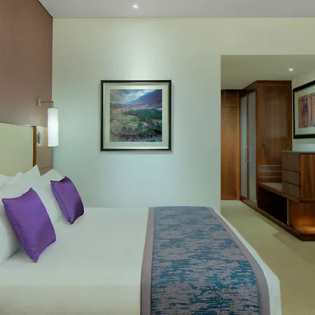 Crowne Plaza Muscat Ocec By Ihg-3