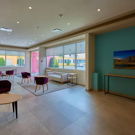 City Express By Marriott Suites Toluca-3