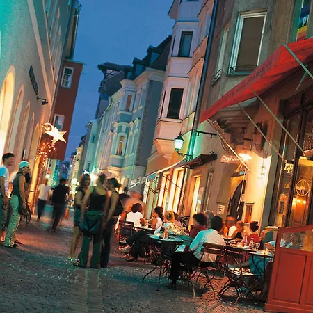 Hotel Das Regensburg-3