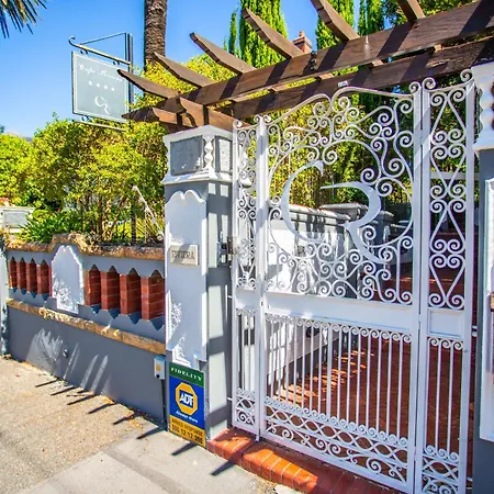 Cape Riviera Guesthouse-2