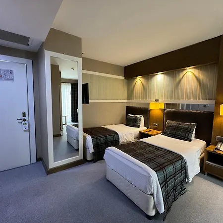 Grand Hotel Van-3