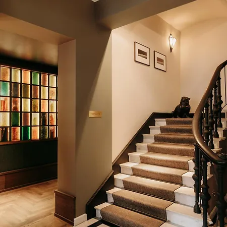 Boutique Hotel Chateau Royal-2
