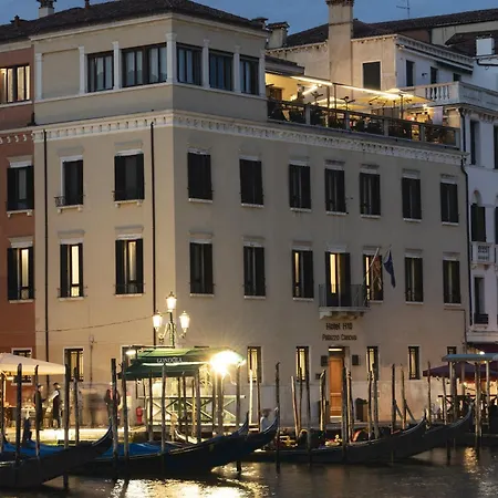 H10 Palazzo Canova-2