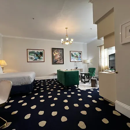 The Sterling Hotel-2