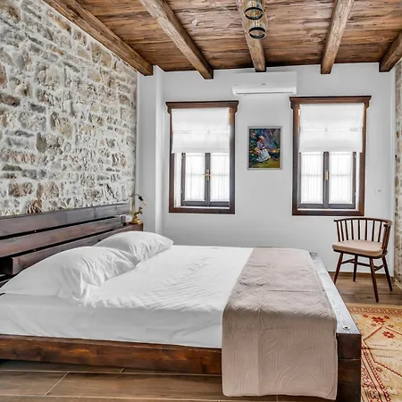 Hotel Bohem Berat-3
