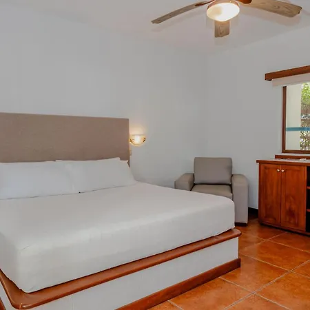 Boca Olas Resort Villas-2