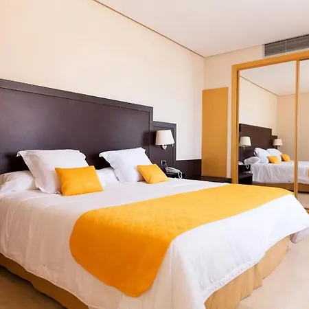 Hotel Puerta De Sahagun-3