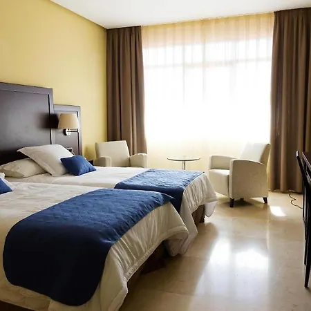 Hotel Puerta De Sahagun-2