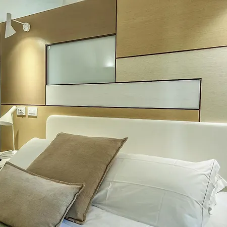 Santacroce Luxury Rooms-2