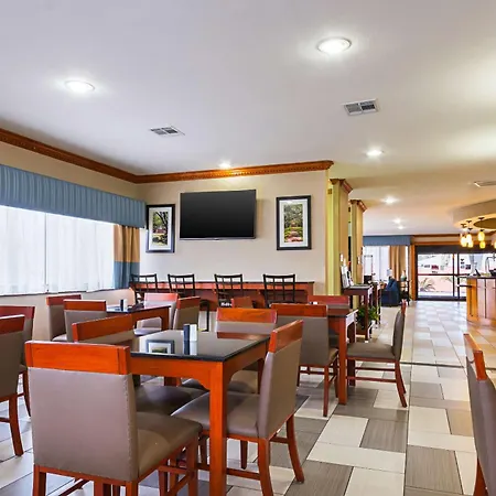 Comfort Suites Lake Charles-3