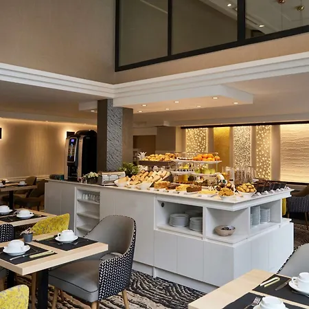 Best Western Plus Hotel Carlton Annecy-2