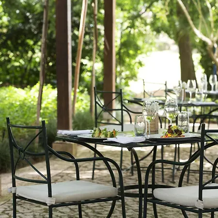 Hotel Quinta das Lagrimas - Small Luxury Hotels-3