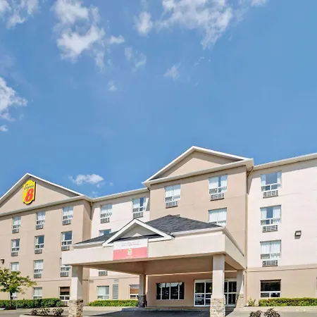Super 8 By Wyndham Barrie South-3