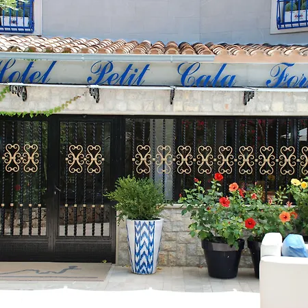 Hotel Petit Cala Fornells-3