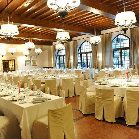 Parador De Santillana Altamira-2