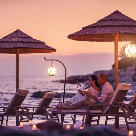 Valamar Riviera Hotel & Residence (Adults Only)-3