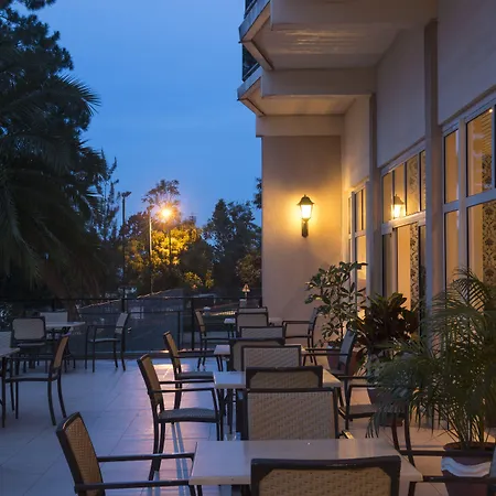 Hotel des Mille Collines-2