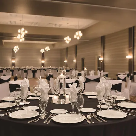 Embassy Suites By Hilton Akron Canton Airport-3