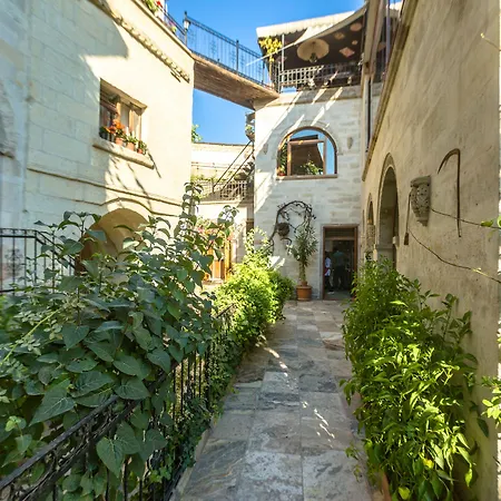 Hidden Cave Hotel-2