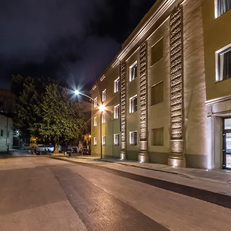 Camplus Palermo Normanni - Casa per ferie-3