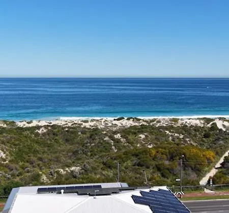 Beach House Perth-2